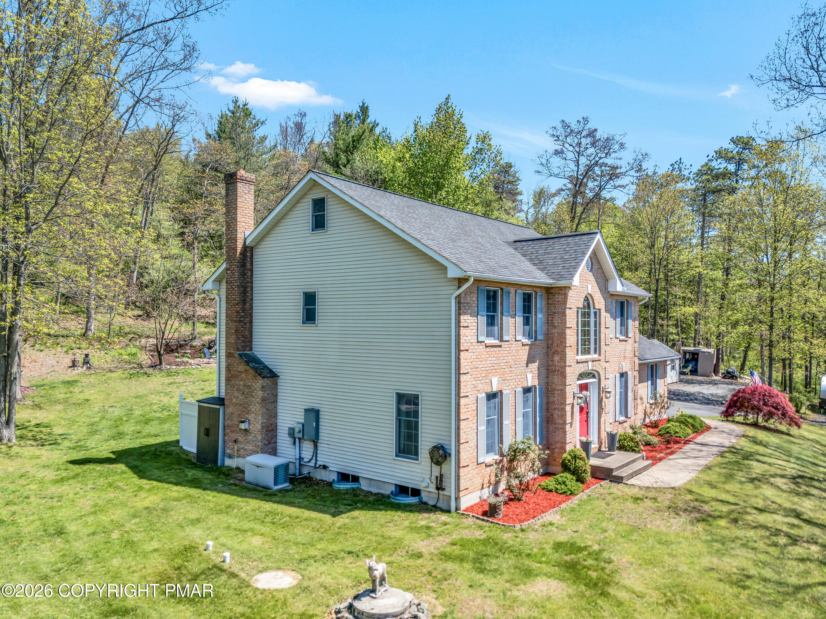 207 Smiley Lane Stroudsburg, PA 18360 - Photo 2 of 85 Smiley -2