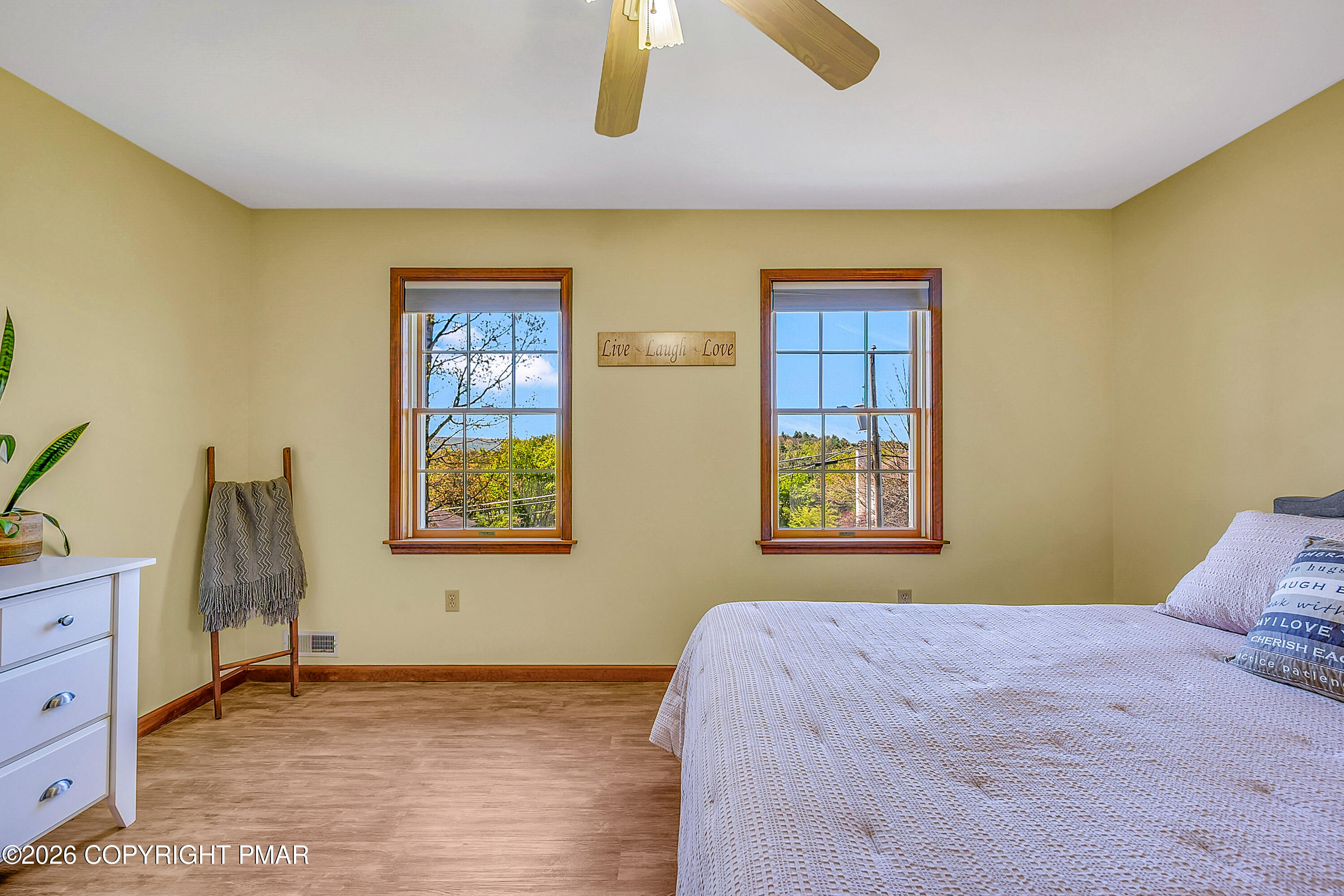 207 Smiley Lane Stroudsburg, PA 18360 - Photo 37 of 85 a bedroom with a bed and a dresser