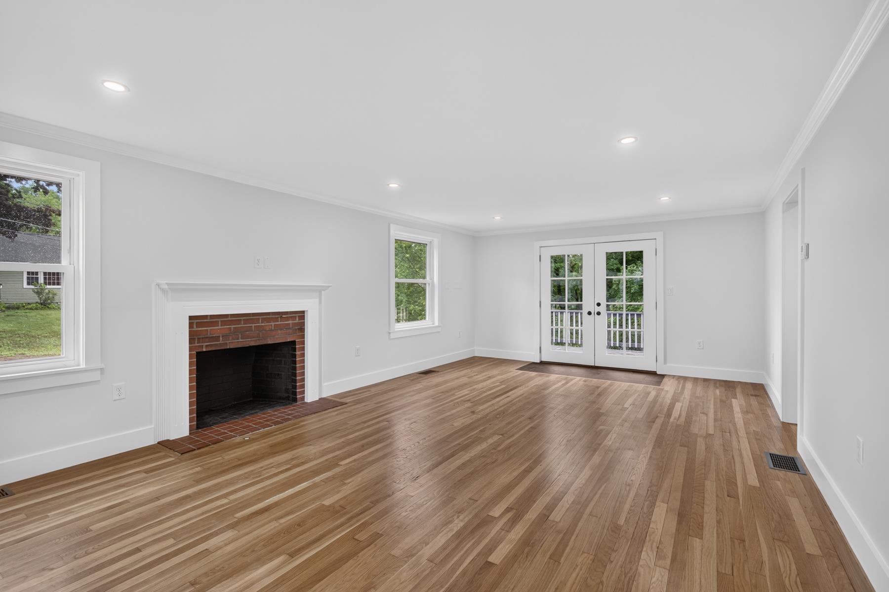 2 Sweetbriar Lane Rochester, NH 03867 - Photo 5 of 41