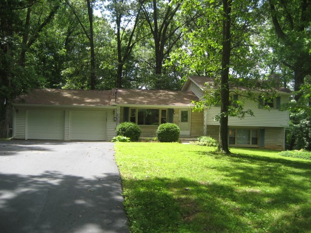 5821 West Gifford Road Bloomington, IN 47403 - Photo 2 of 21 Gallery Image 2