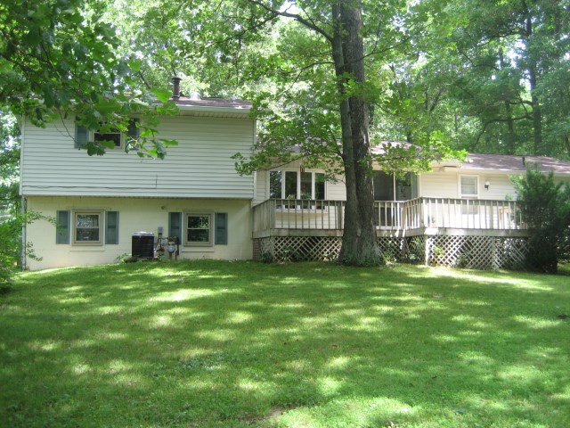 5821 West Gifford Road Bloomington, IN 47403 - Photo 3 of 21 Gallery Image 3