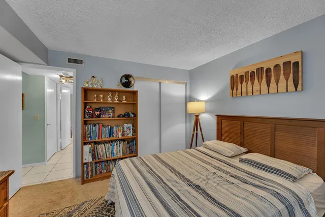 $280,000 | 5650 Camino Del Sol, Unit 205, Boca Raton, FL 33433