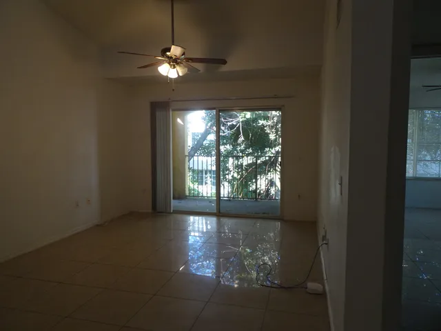 $2,000 | 4241 San Marino Boulevard, Unit 208, West Palm Beach, FL 33409