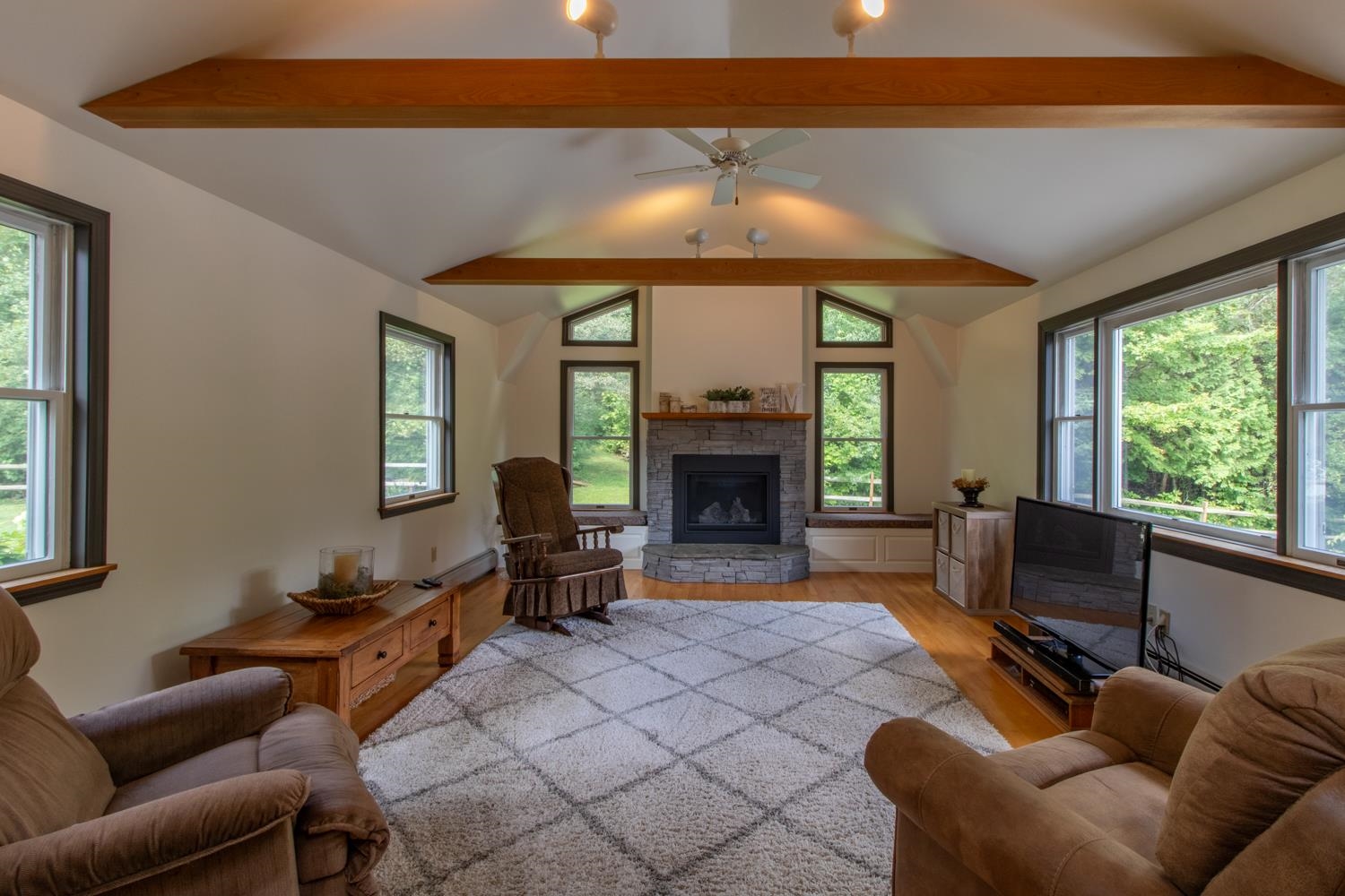 1373 May Farm Road Barton, VT 05822 - Photo 11 of 40 Gallery Image 11