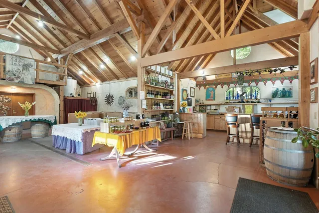 $1,875,000 | 3752 Vineyard Way, Kettle Falls, WA 99141