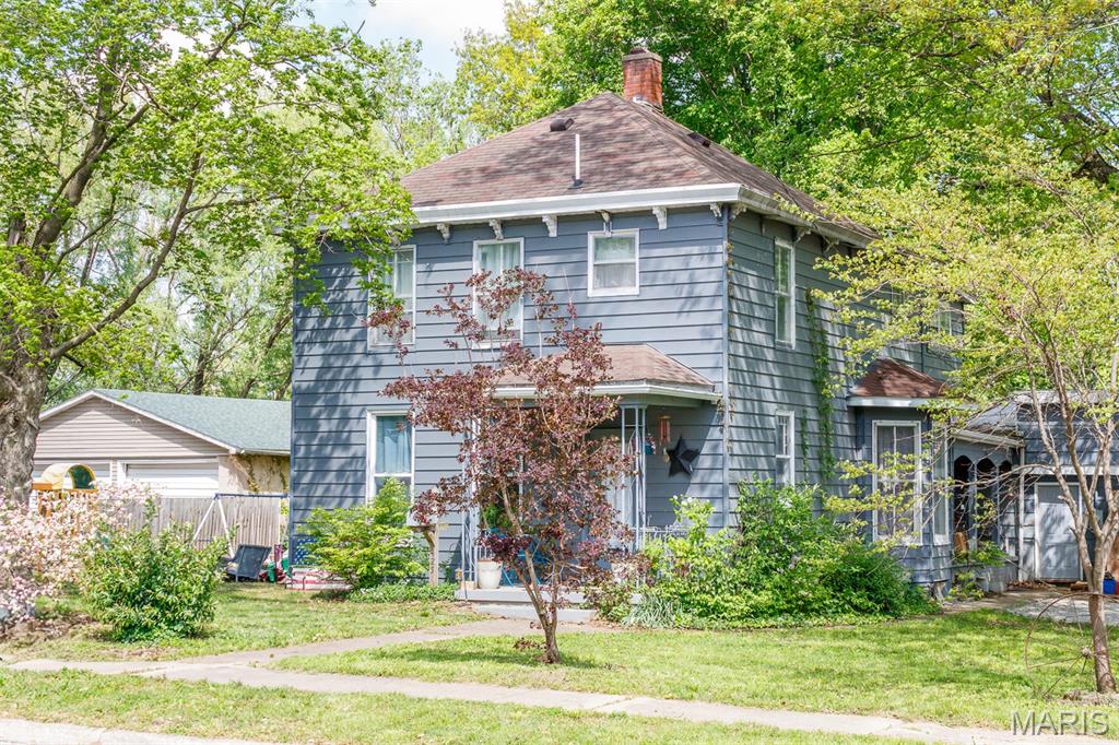 425 Rountree Street Hillsboro, IL 62049 - Photo 3 of 18 Gallery Image 3