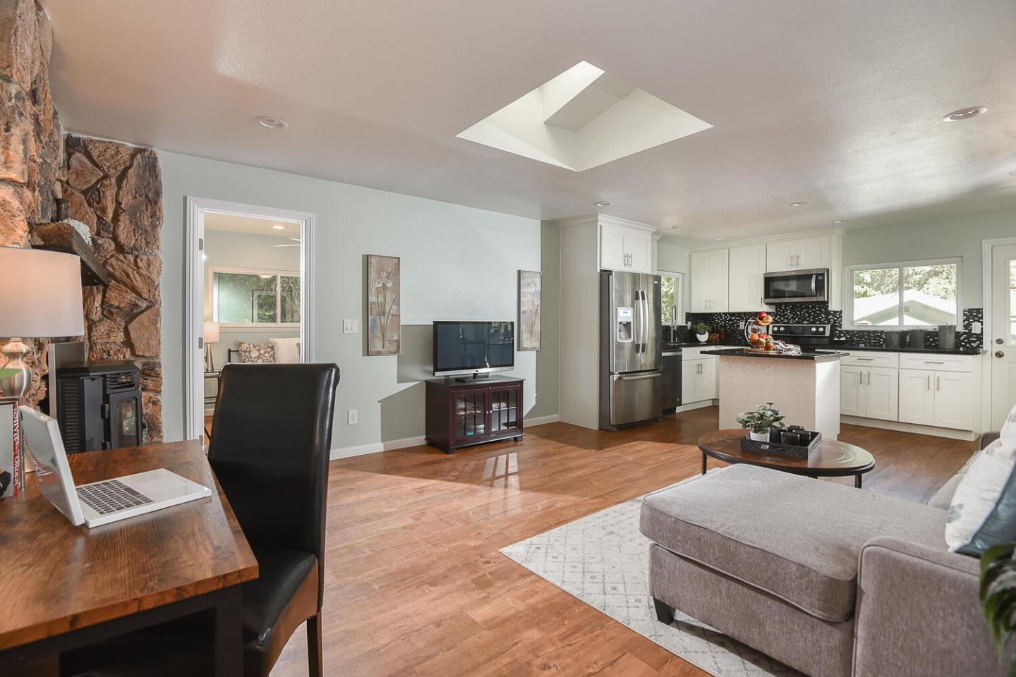 7160 Redwood Retreat Road Gilroy, CA 95020 - Photo 7 of 27 Gallery Image 7