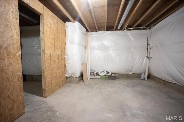 $440,000 | 205 Eisenhower Boulevard, Troy, IL 62294