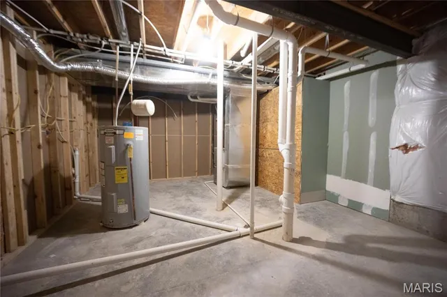 $440,000 | 205 Eisenhower Boulevard, Troy, IL 62294