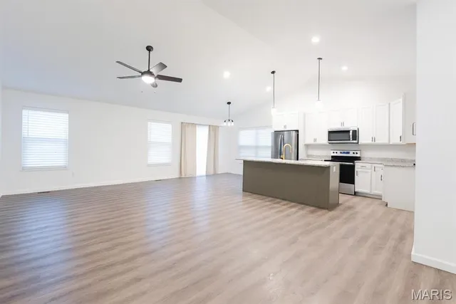 $440,000 | 205 Eisenhower Boulevard, Troy, IL 62294