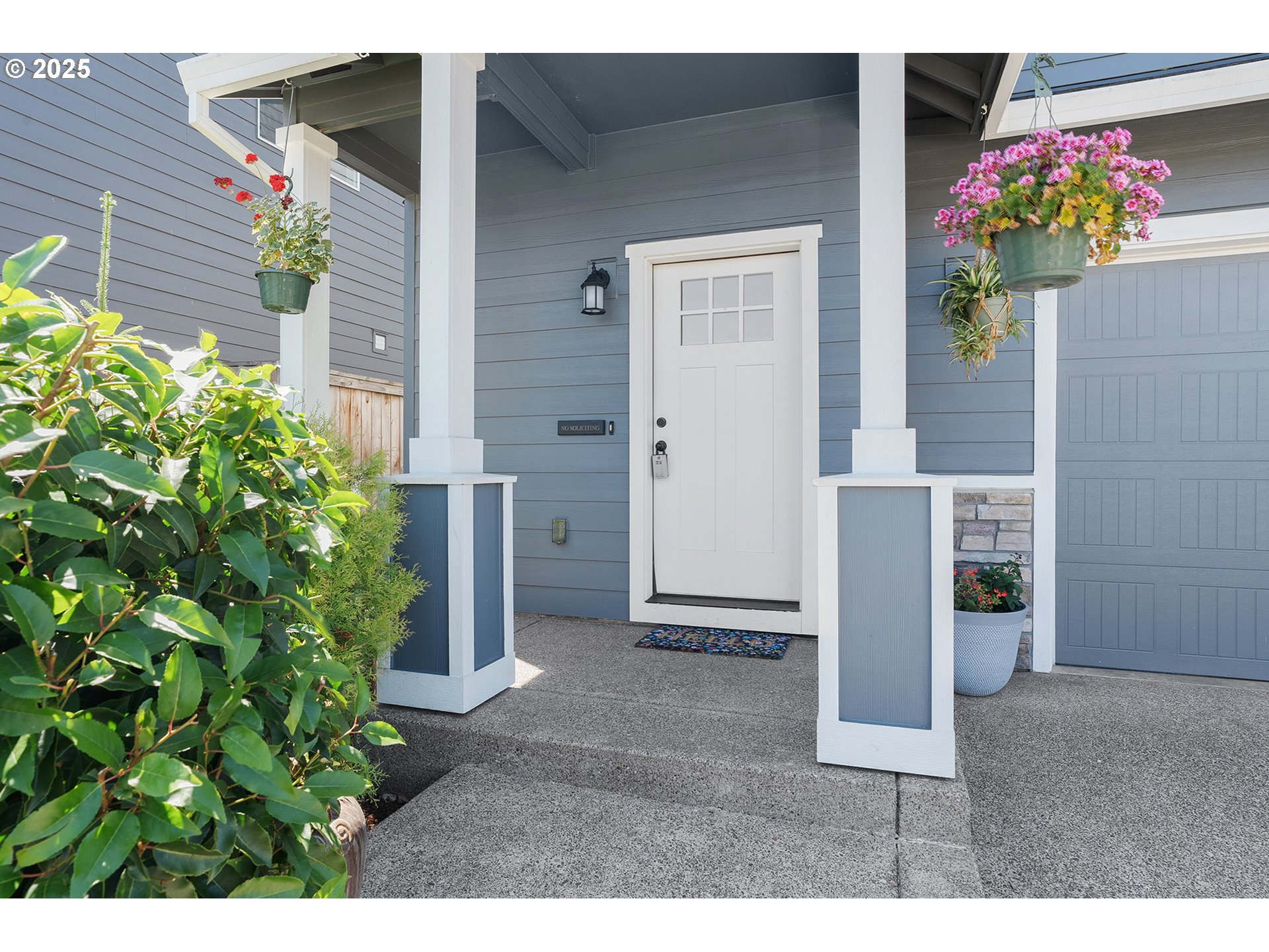 1005 South Nectarine Street Cornelius, OR 97113 - Photo 2 of 33