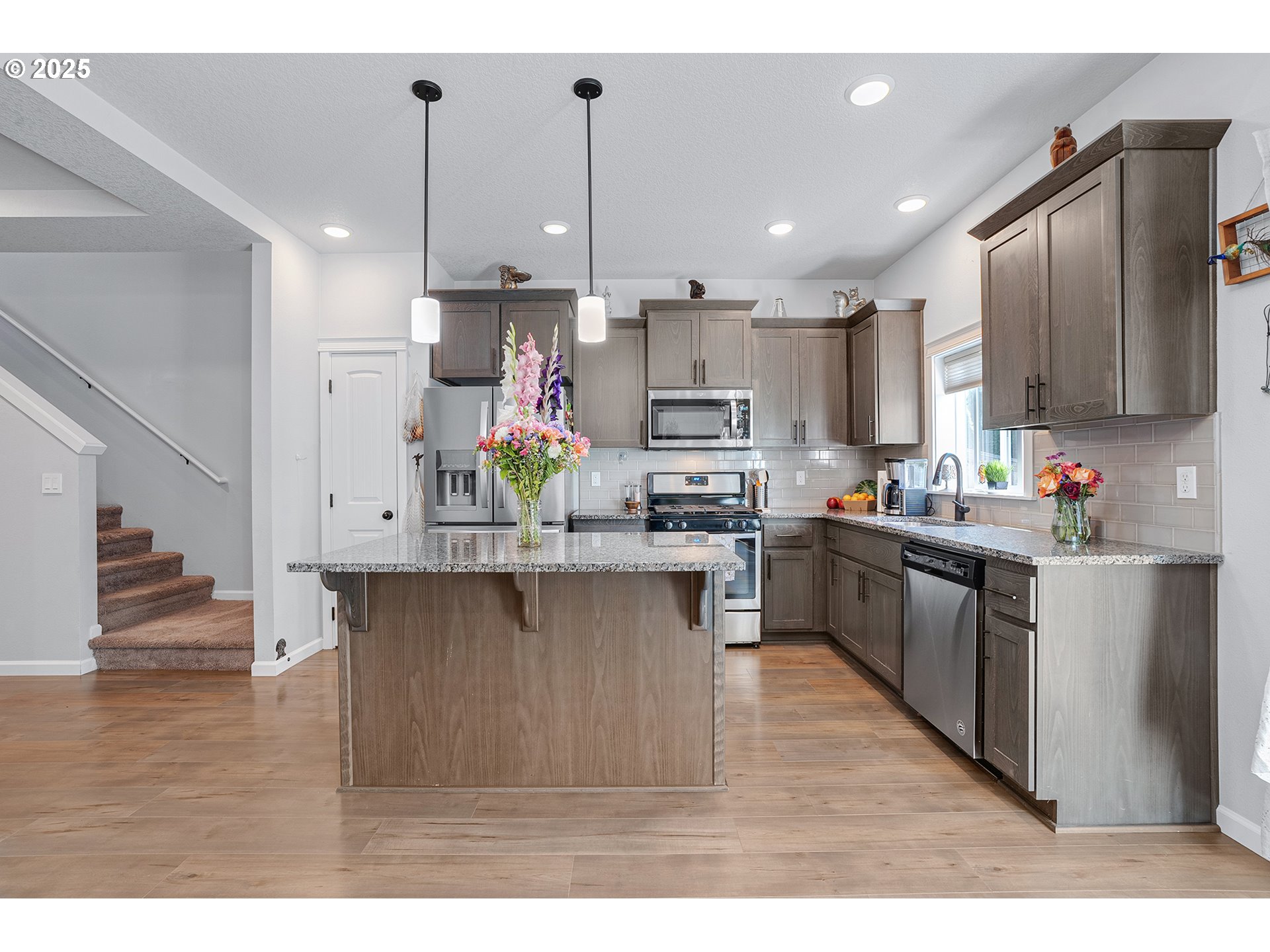 1005 South Nectarine Street Cornelius, OR 97113 - Photo 6 of 33