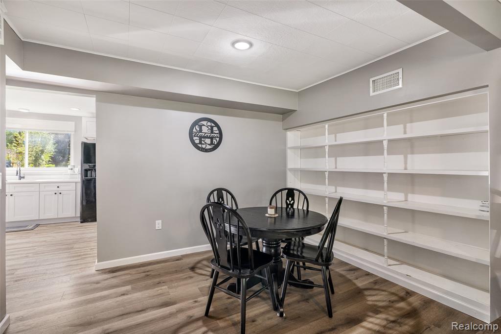 3225 Donley Avenue Rochester Hills, MI 48309 - Photo 13 of 44