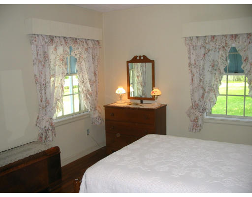 2 Ranch Avenue Easthampton, MA 01027 - Photo 9 of 10 Gallery Image 9