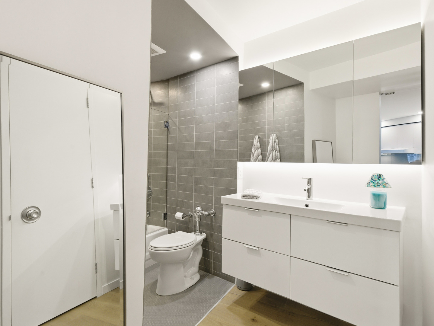 300 North State Street, Unit 2409 Chicago, IL 60654 - Photo 14 of 31