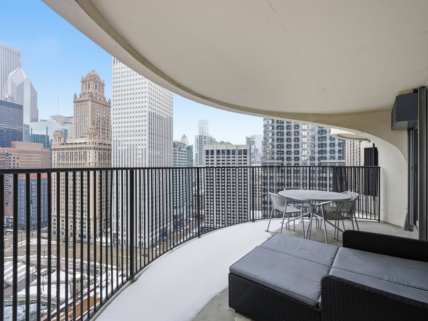 300 North State Street, Unit 2409 Chicago, IL 60654 - Photo 21 of 31