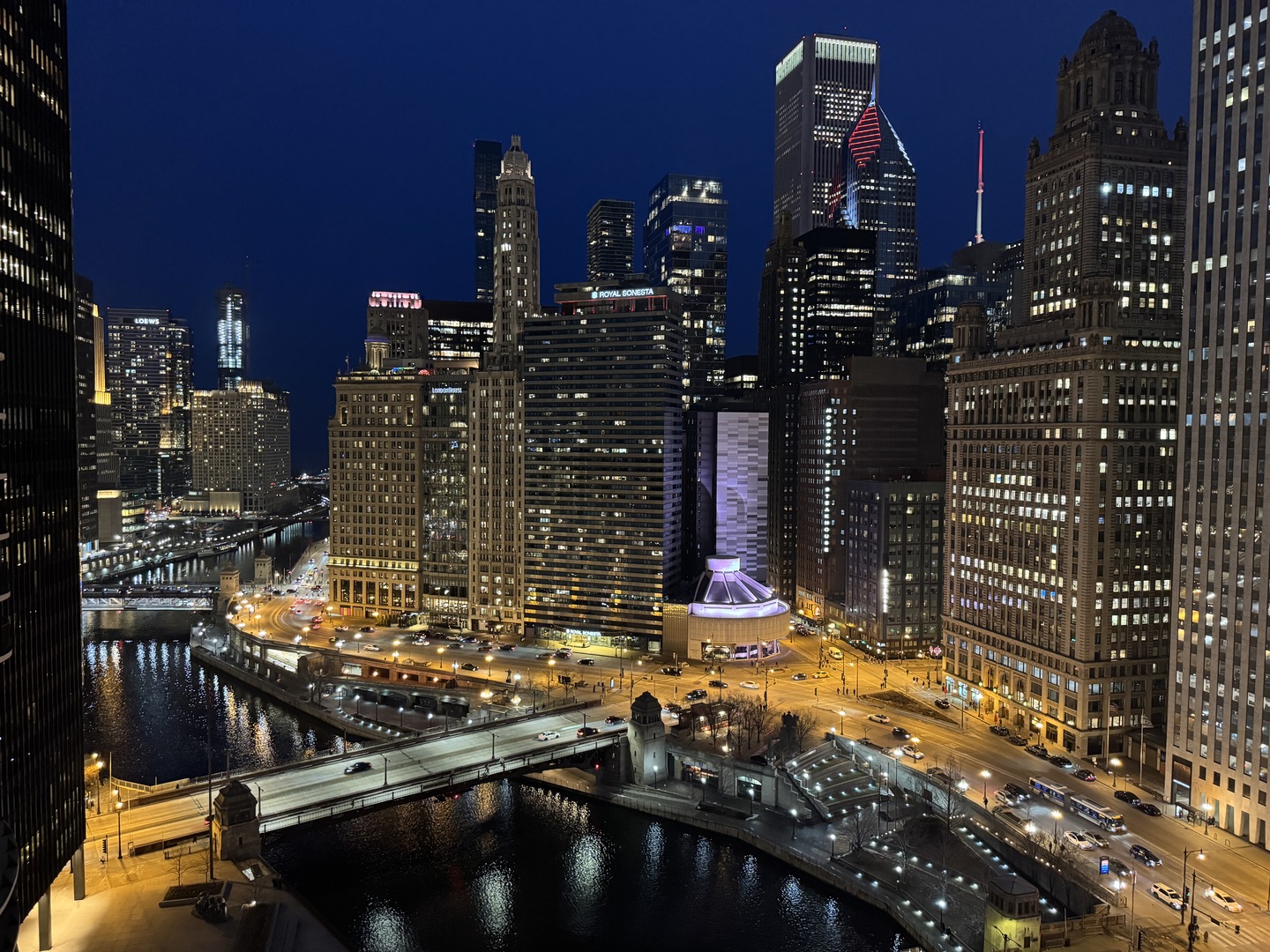 300 North State Street, Unit 2409 Chicago, IL 60654 - Photo 25 of 32