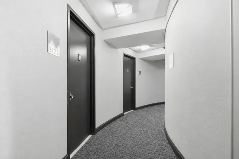 $379,900 | 300 North State Street, Unit 2409, Chicago, IL 60654