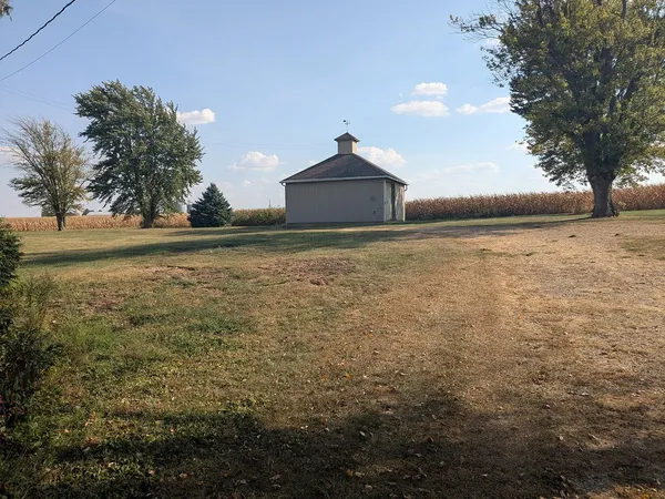 $369,000 | 31457 Straw School Road, Shannon, IL 61078