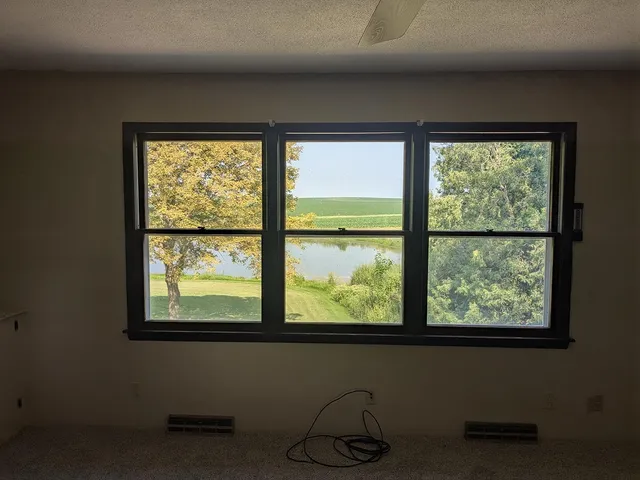 $399,000 | 31457 Straw School Road, Shannon, IL 61078