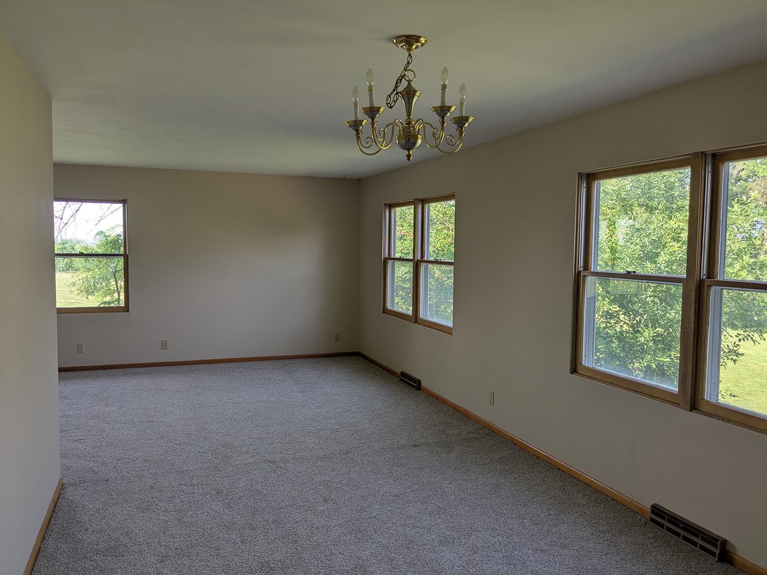 31457 Straw School Road Shannon, IL 61078 - Photo 22 of 41