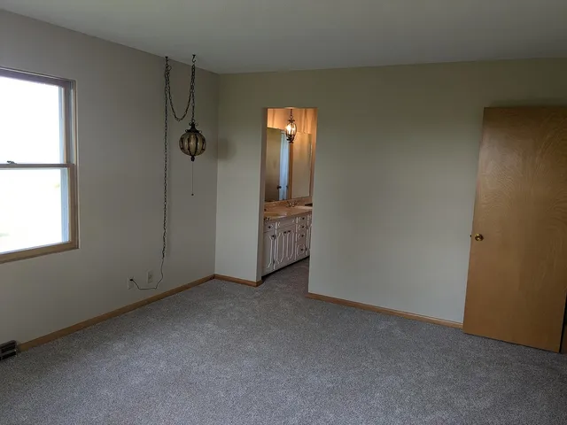 $399,000 | 31457 Straw School Road, Shannon, IL 61078