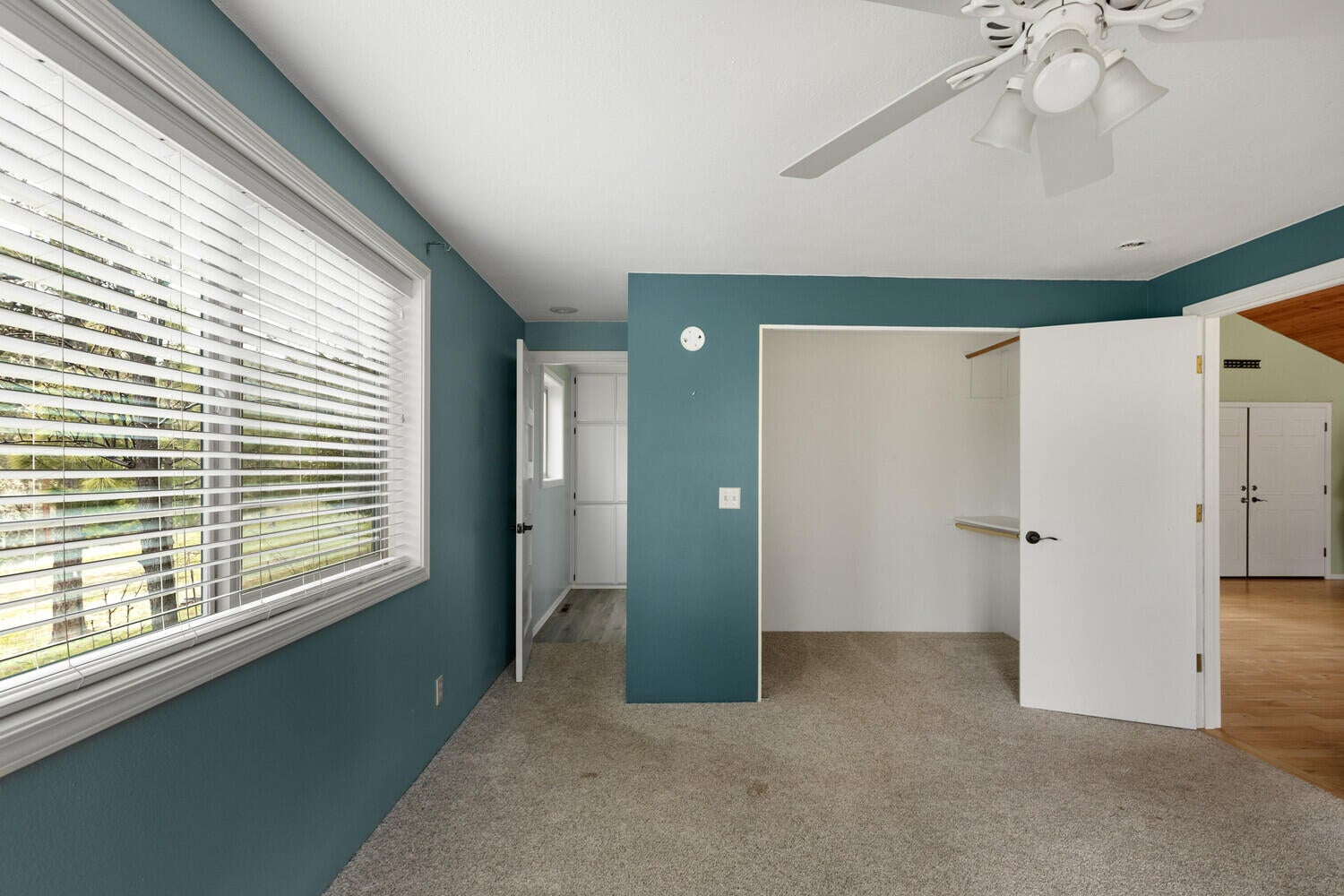 17153 Antioch Road White City, OR 97503 - Photo 24 of 39 Main level master