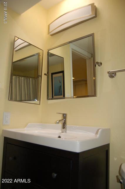 985 North Granite Reef Road, Unit 132 Scottsdale, AZ 85257 - Photo 9 of 18 bath