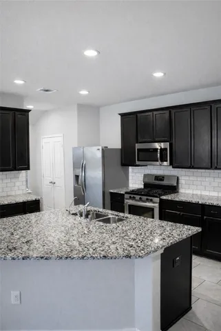 $306,900 | 2923 Vales Point, Fresno, TX 77545