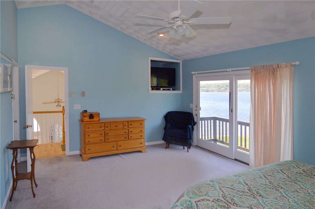 50 Melbourn Road Warwick, RI 02886 - Photo 12 of 25