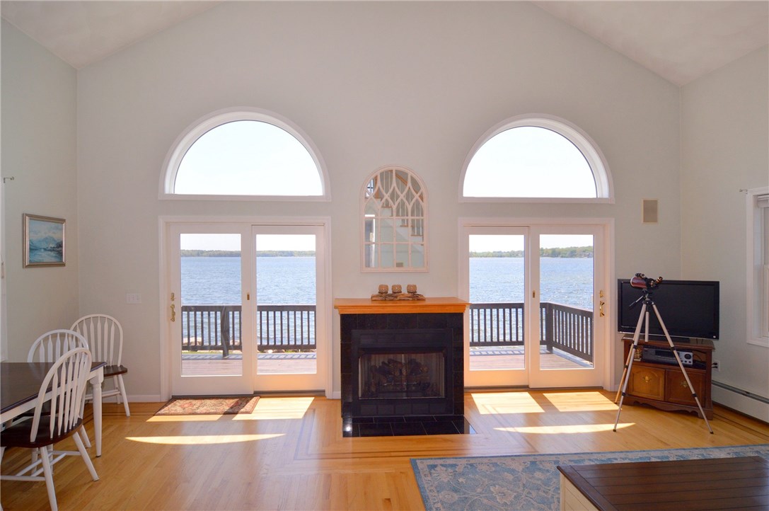 50 Melbourn Road Warwick, RI 02886 - Photo 5 of 25