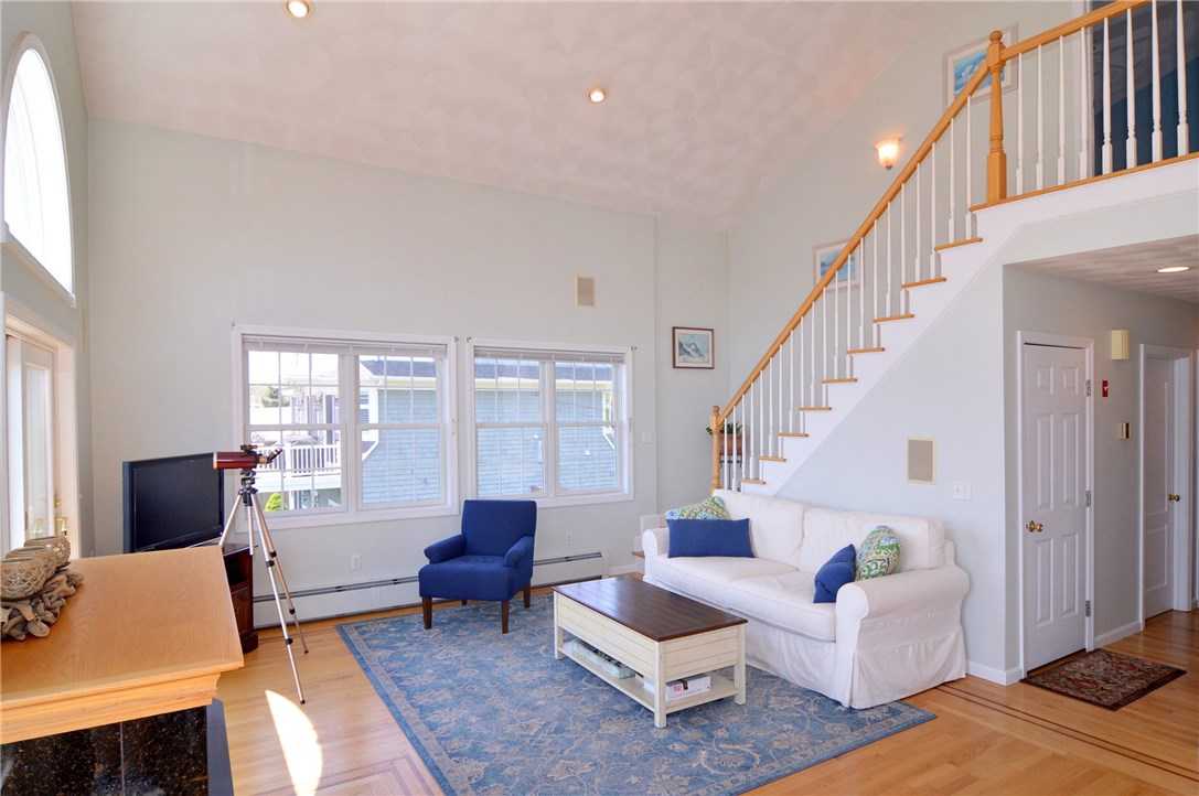 50 Melbourn Road Warwick, RI 02886 - Photo 6 of 25