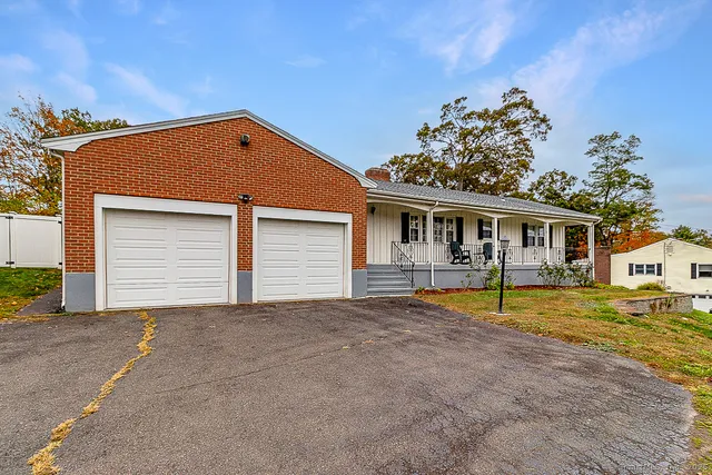 $424,900 | 97 Longview Drive, Berlin, CT 06037