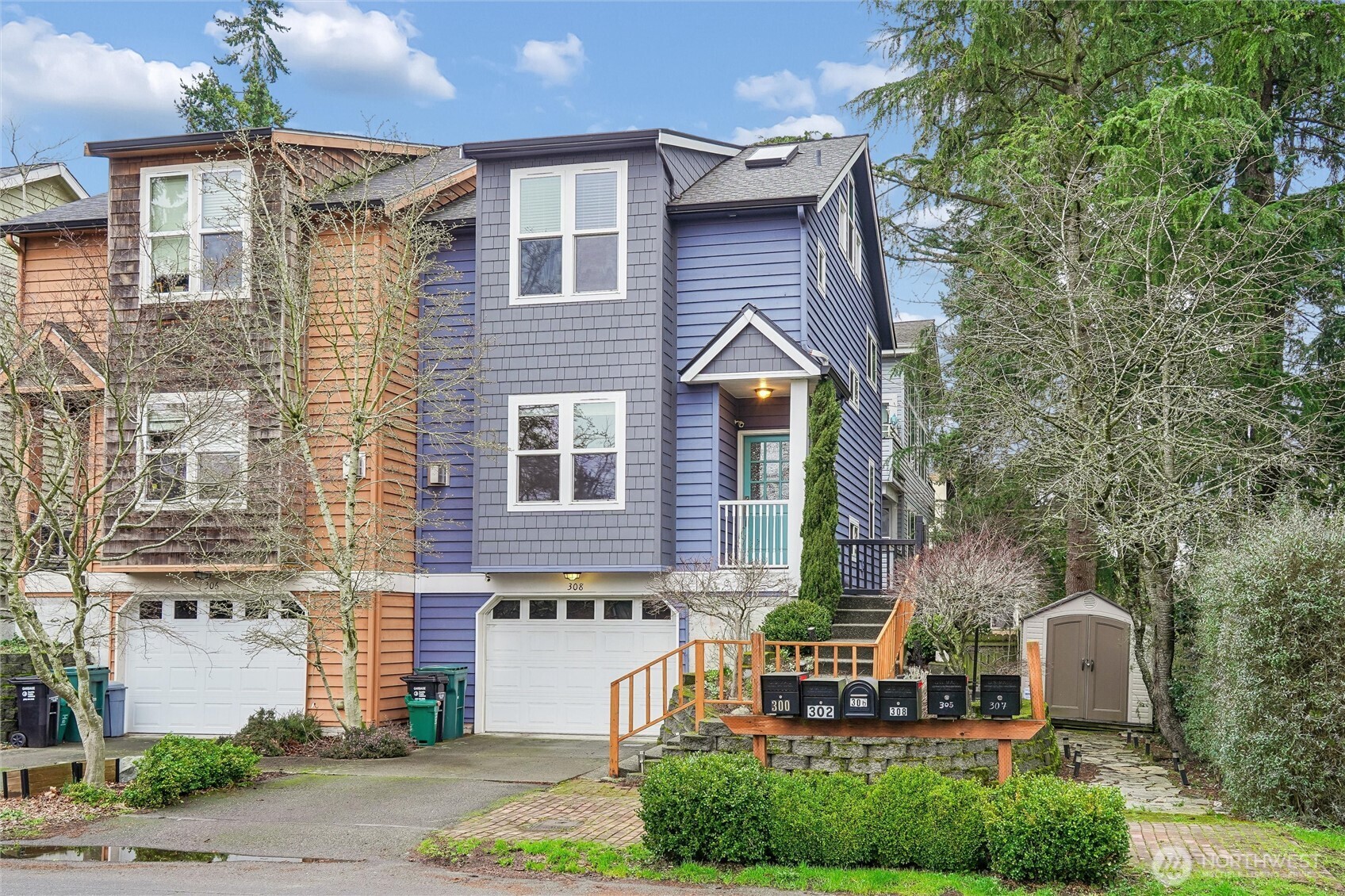 308 North 133rd Street Seattle, WA 98133 - Photo 2 of 34