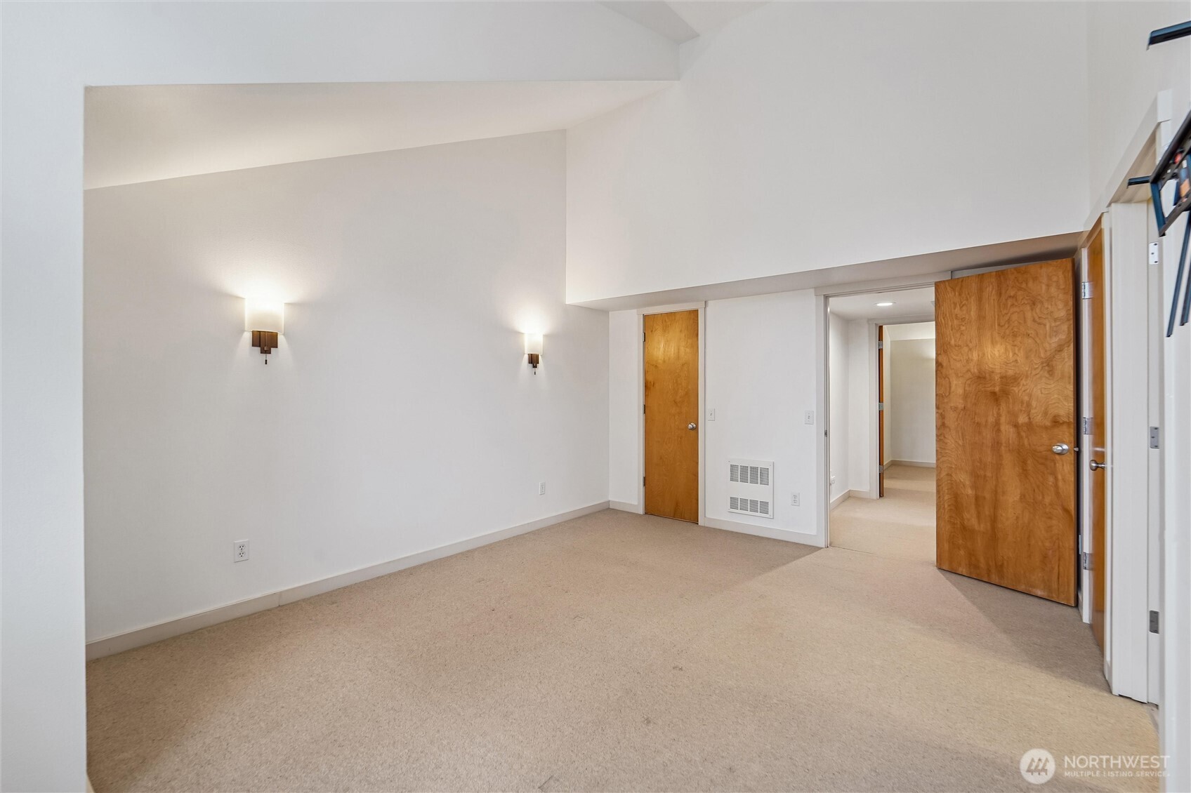 308 North 133rd Street Seattle, WA 98133 - Photo 21 of 34