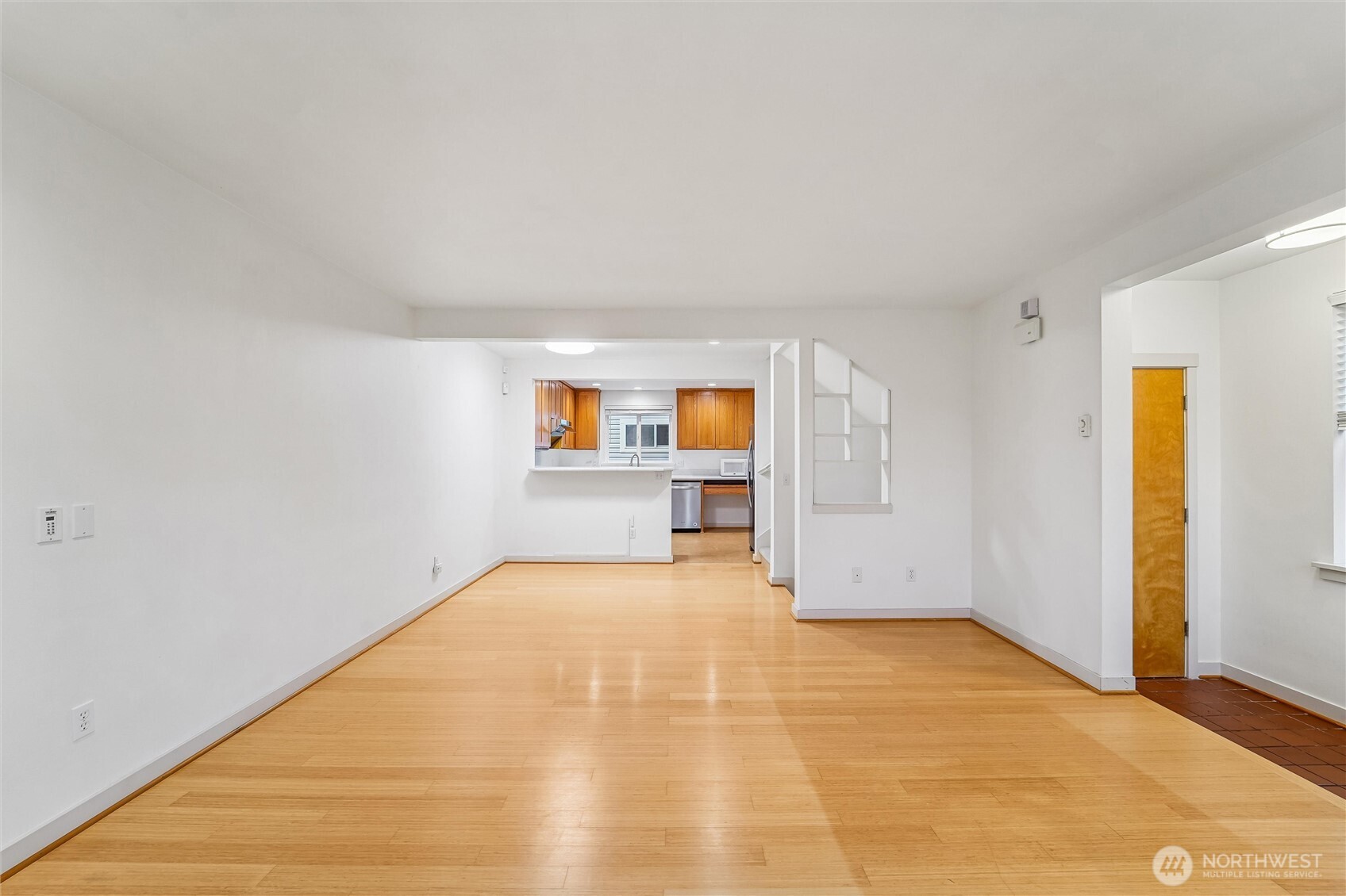 308 North 133rd Street Seattle, WA 98133 - Photo 5 of 34