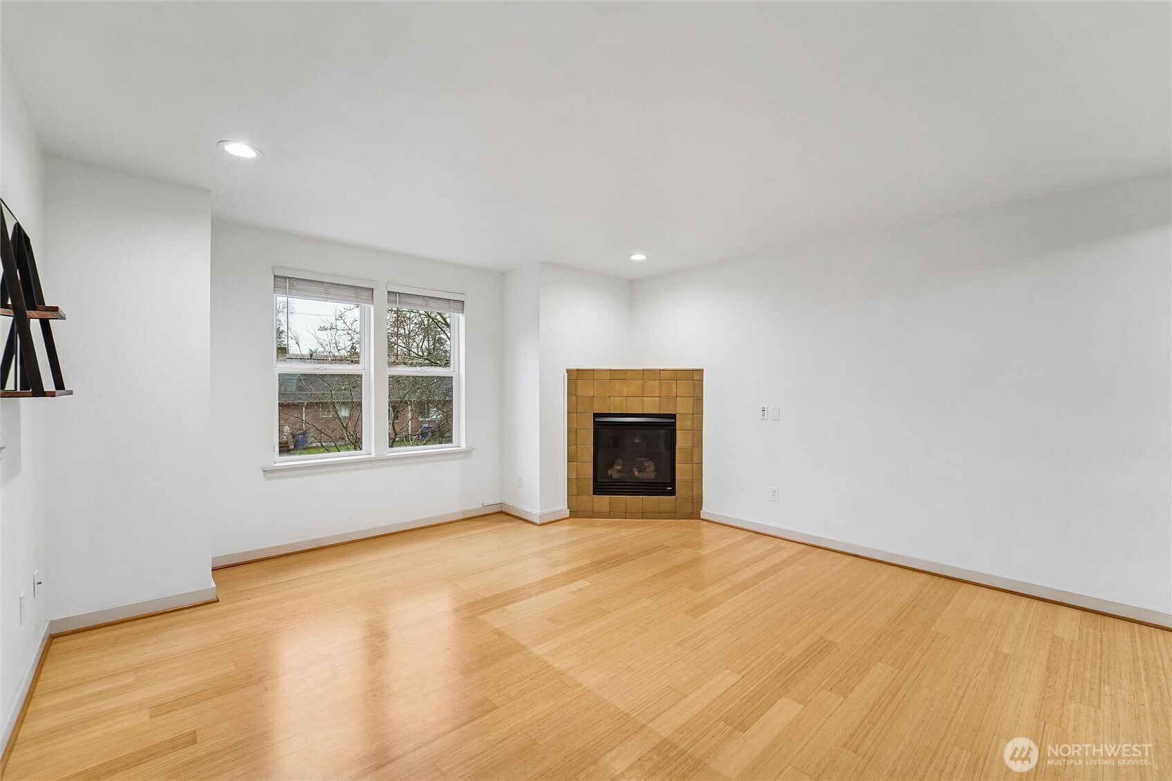 308 North 133rd Street Seattle, WA 98133 - Photo 7 of 34