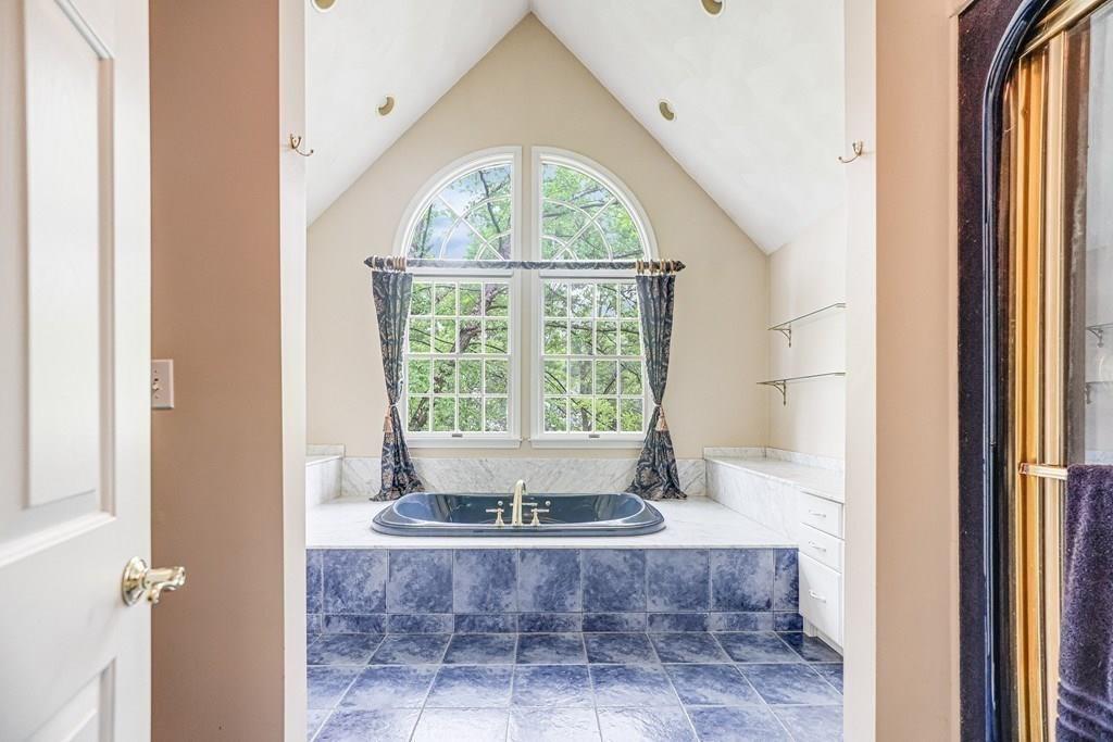 65 Andrews Road Wakefield, MA 01880 - Photo 21 of 41 Gallery Image 21