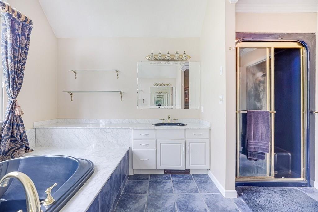 65 Andrews Road Wakefield, MA 01880 - Photo 22 of 41 Gallery Image 22