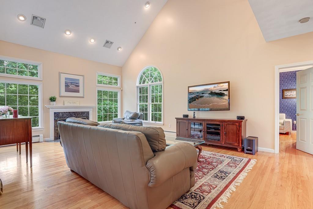 65 Andrews Road Wakefield, MA 01880 - Photo 6 of 41 Gallery Image 6