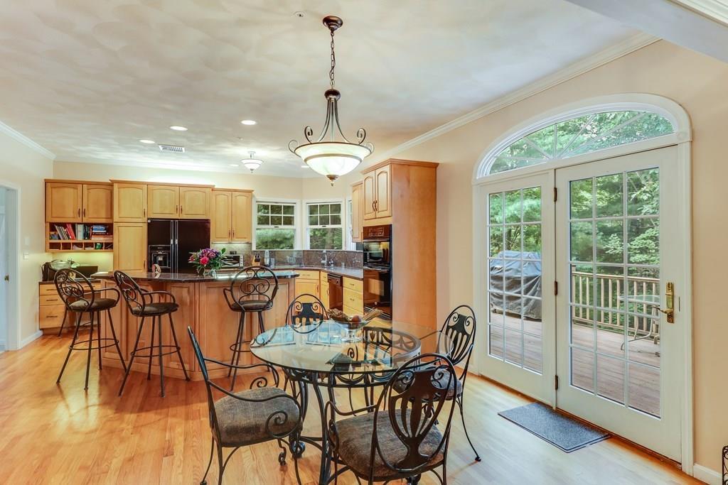 65 Andrews Road Wakefield, MA 01880 - Photo 8 of 41 Gallery Image 8