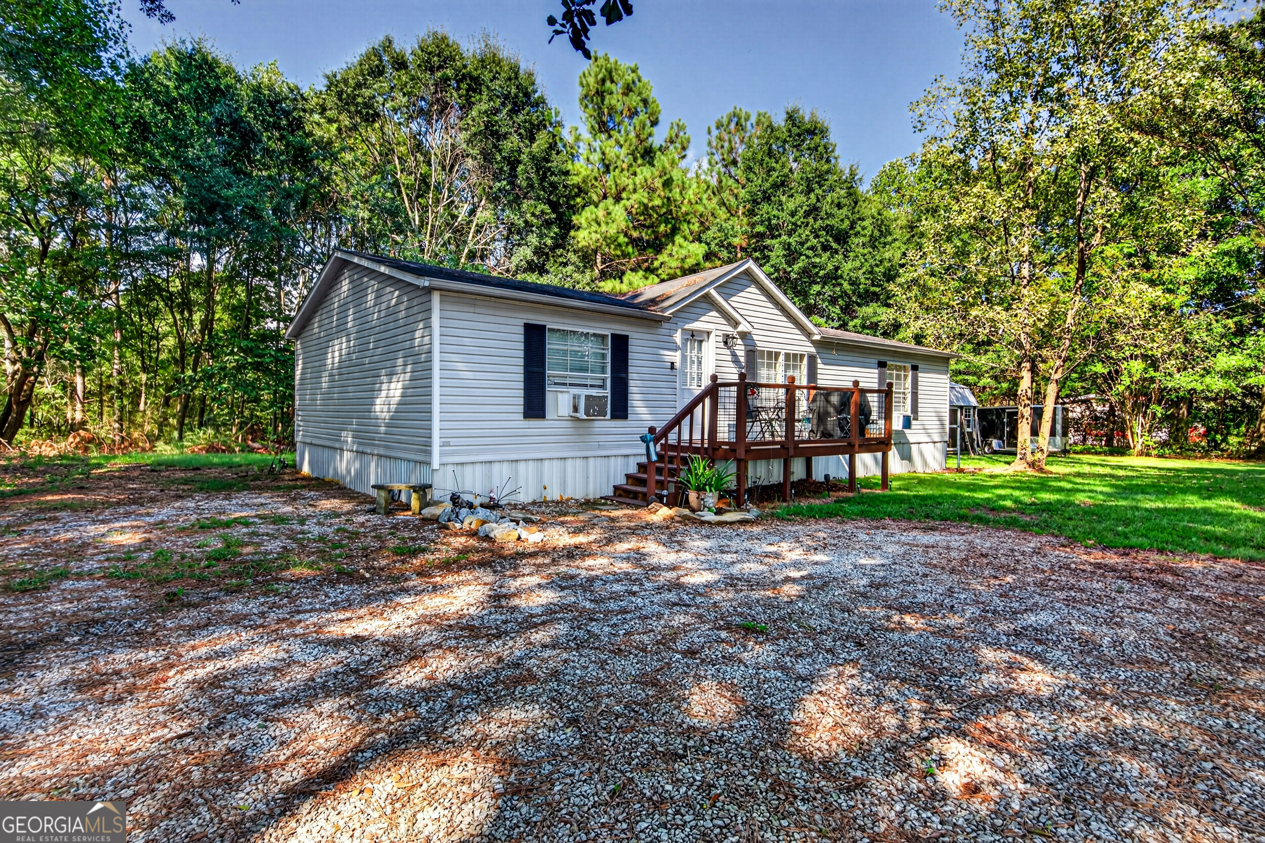 1183 Gumlog Road Martin, GA 30557 - Photo 2 of 40 Gallery Image 2