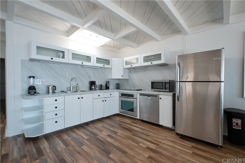 20650 Pacific Coast Highway Malibu, CA 90265 - Photo 4 of 23