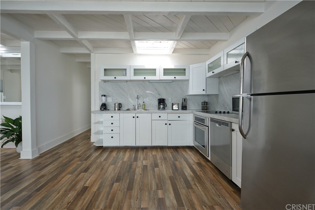 20650 Pacific Coast Highway Malibu, CA 90265 - Photo 6 of 23