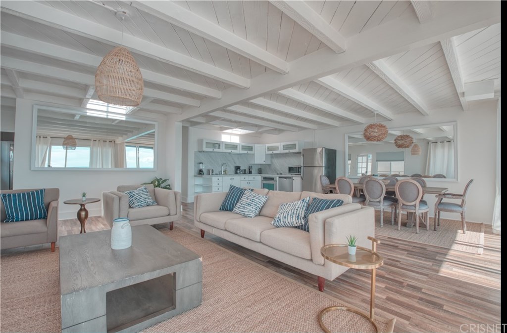 20650 Pacific Coast Highway Malibu, CA 90265 - Photo 9 of 23