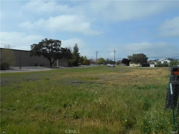 a view of a grassy field