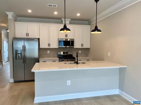 $2,150 | 209 Sunbird Lane, Waynesboro, VA 22980