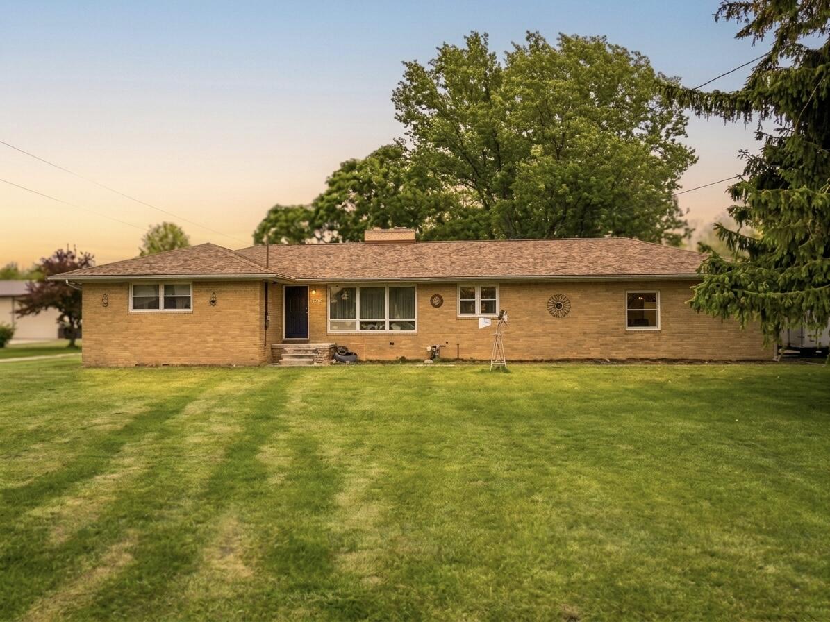 2595 Yargerville Road La Salle, MI 48145 - Photo 1 of 37 Front of home