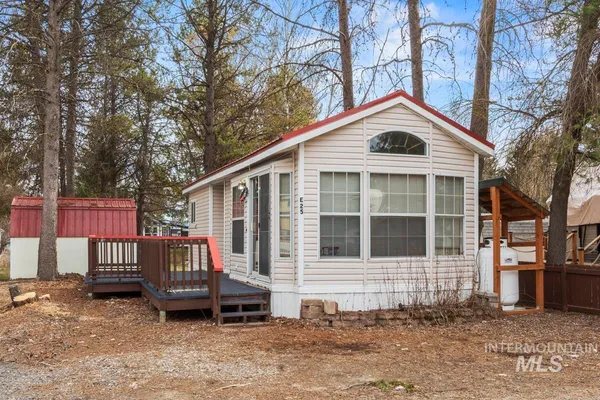 $180,000 | 25 E Street, Cascade, ID 83611