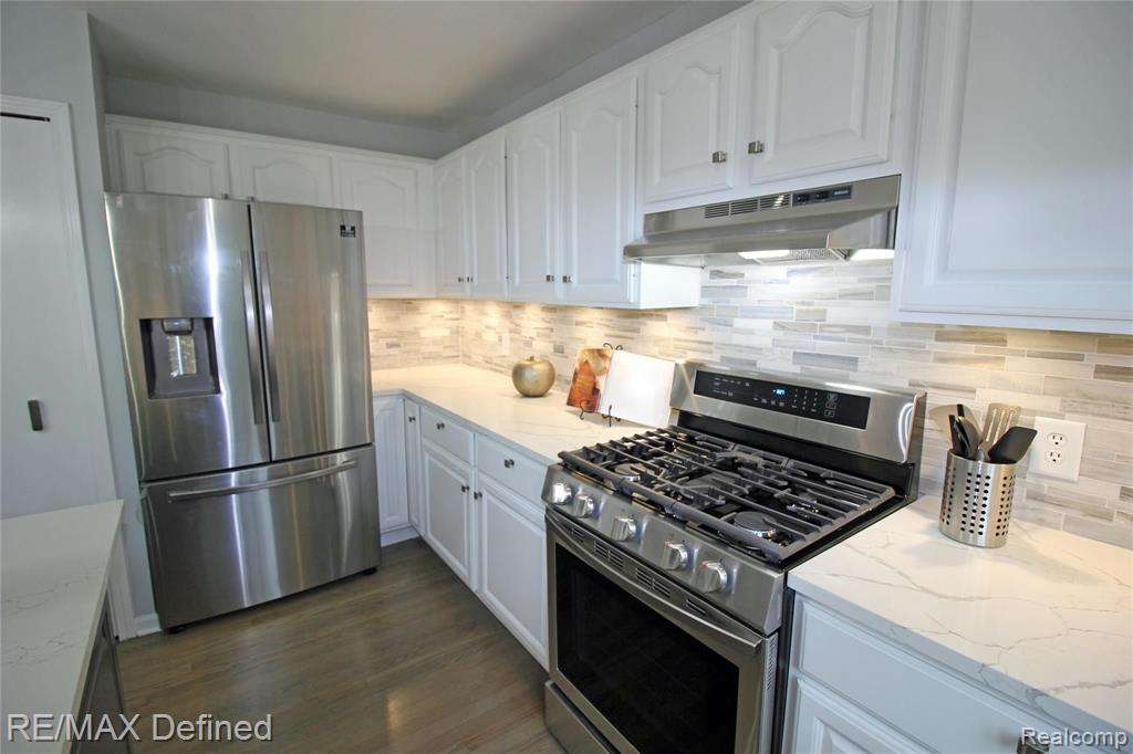 205 West Hamlin Road Rochester Hills, MI 48307 - Photo 8 of 23